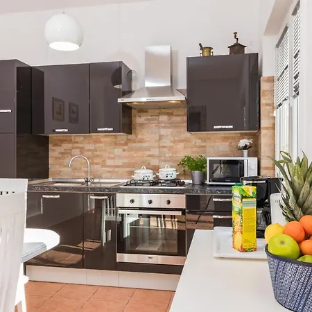 Istra With Jacuzzi *