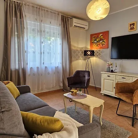 Holiday home Istra With Jacuzzi *