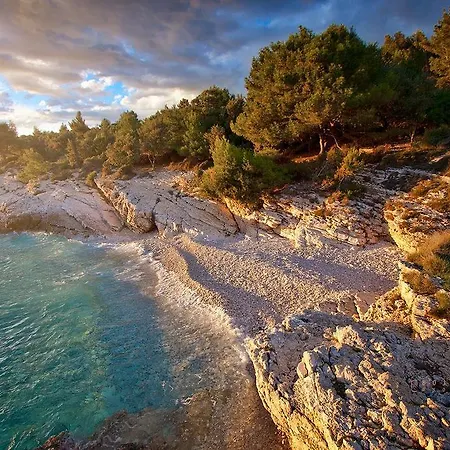 Istra With Jacuzzi *