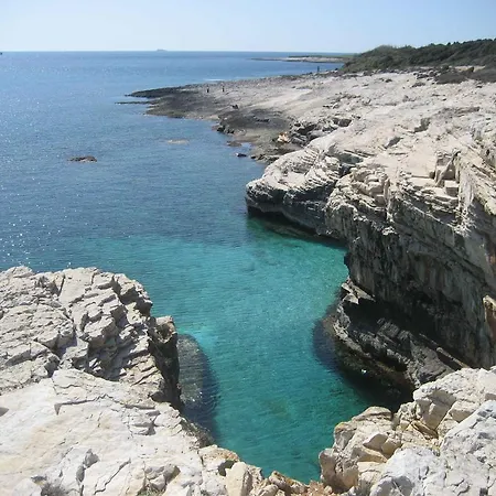 Istra With Jacuzzi Holiday home Medulin