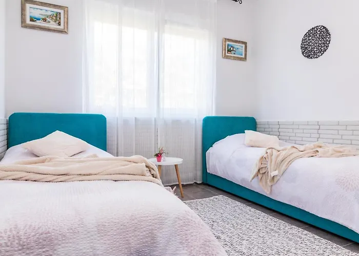 Σπίτι διακοπών Istra With Jacuzzi Μεντουλίν